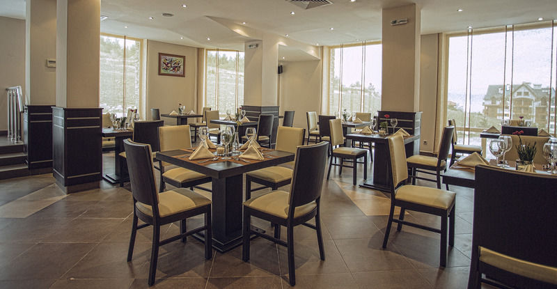 St. John Hill Suites Hotel Бансько Екстер'єр фото