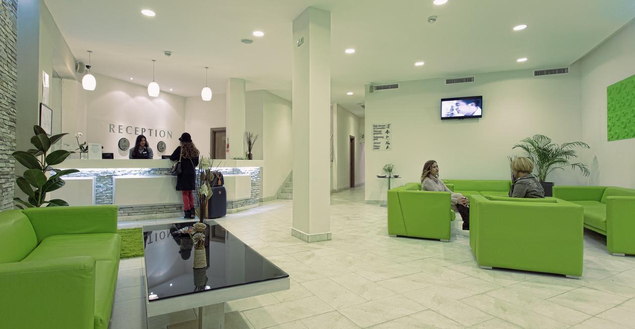 St. John Hill Suites Hotel Бансько Екстер'єр фото